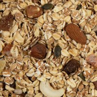 Müsli-Mix mit Nüssen und getrockneten Früchten geschwefelt